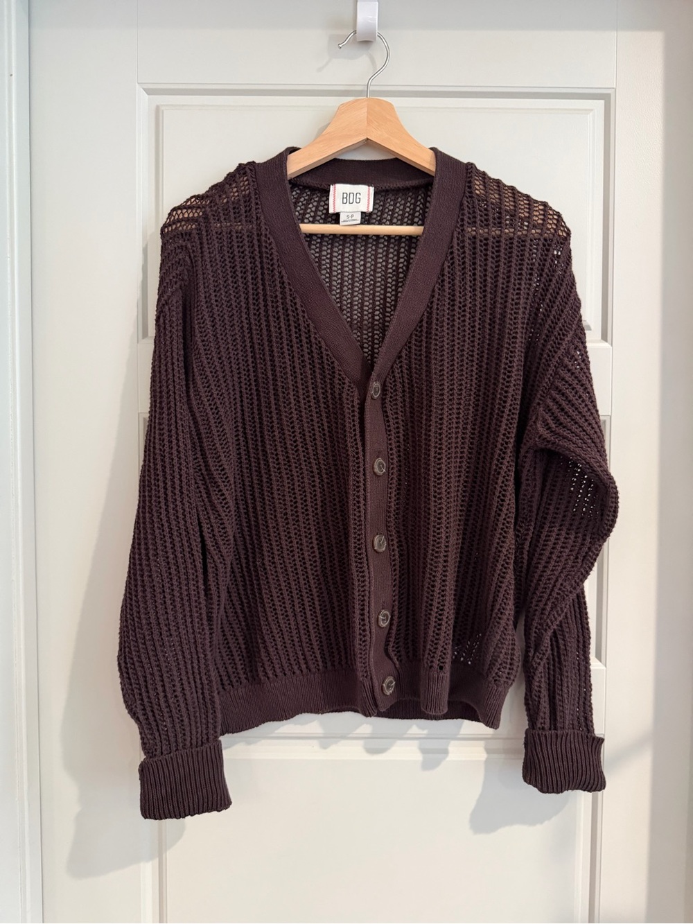 BDG Open-Weave V-Neck Cardigan in‎ Dark Brown